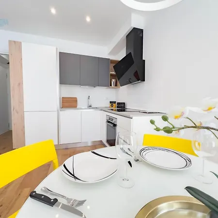 公寓 Cassa Di Risparmio 11 Tirabora Short Rent *