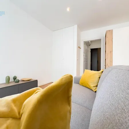 Apartament Cassa Di Risparmio 11 Tirabora Short Rent *